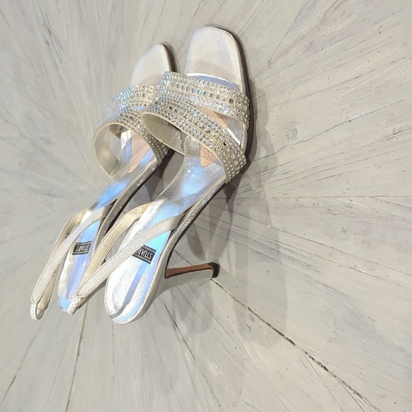 Stuart Weitzman Silver Leather Crystal Beaded Sling Back Heels - Picture 2 of 8